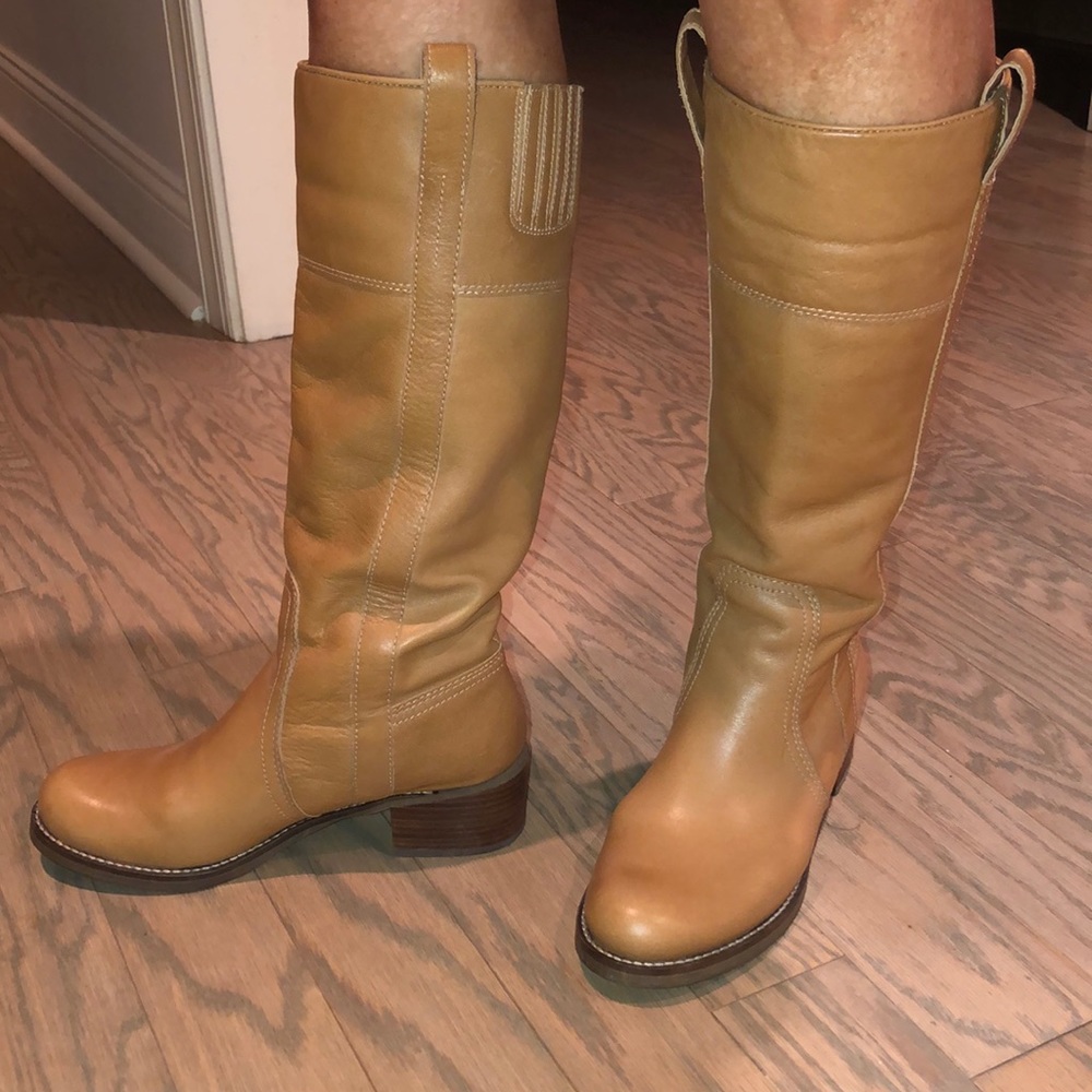 LIKE NEW Tan leather lucky brand boots sz 7.5